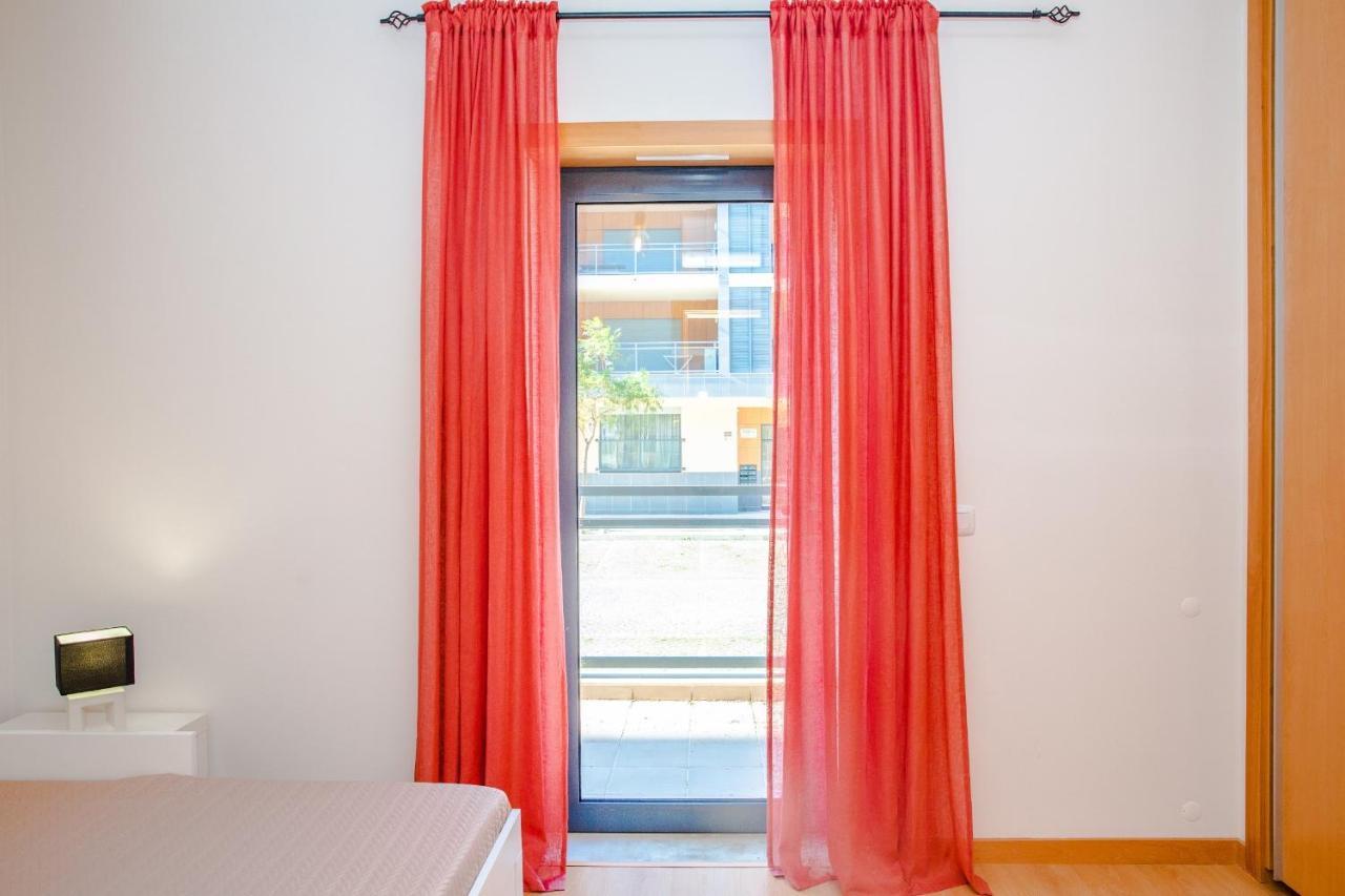 2Bed With Rooftop Pool In Marina Village - Olhao Bagian luar foto